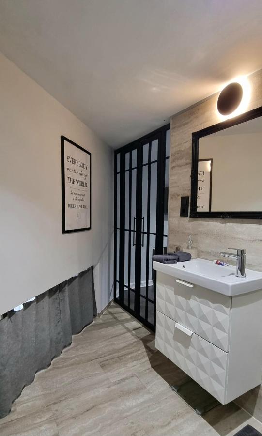 Bobo'S Luxury Apartment Budapest Eksteriør bilde